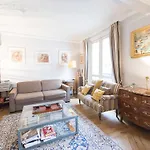 Veeve - Saint-Germain des Prés Allure